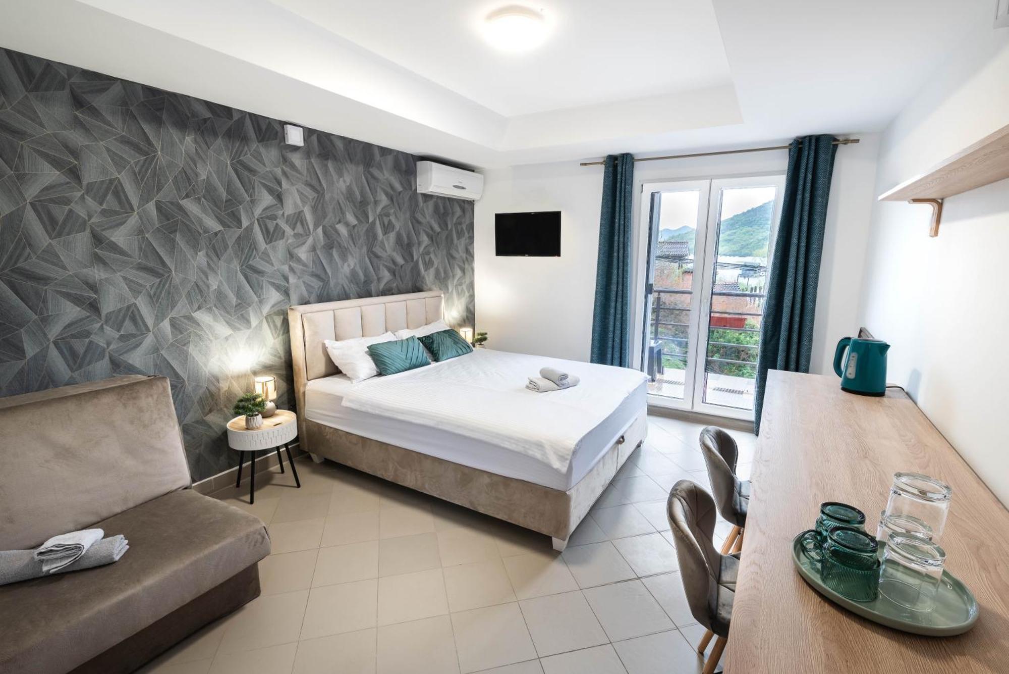 Studio Apartment Cudo Nevidjeno Karuc 外观 照片